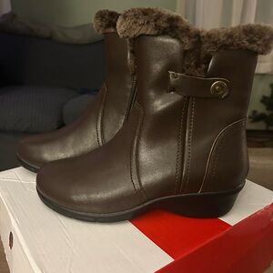 Propet Cozy Brown Fur-Lined Leather Boots